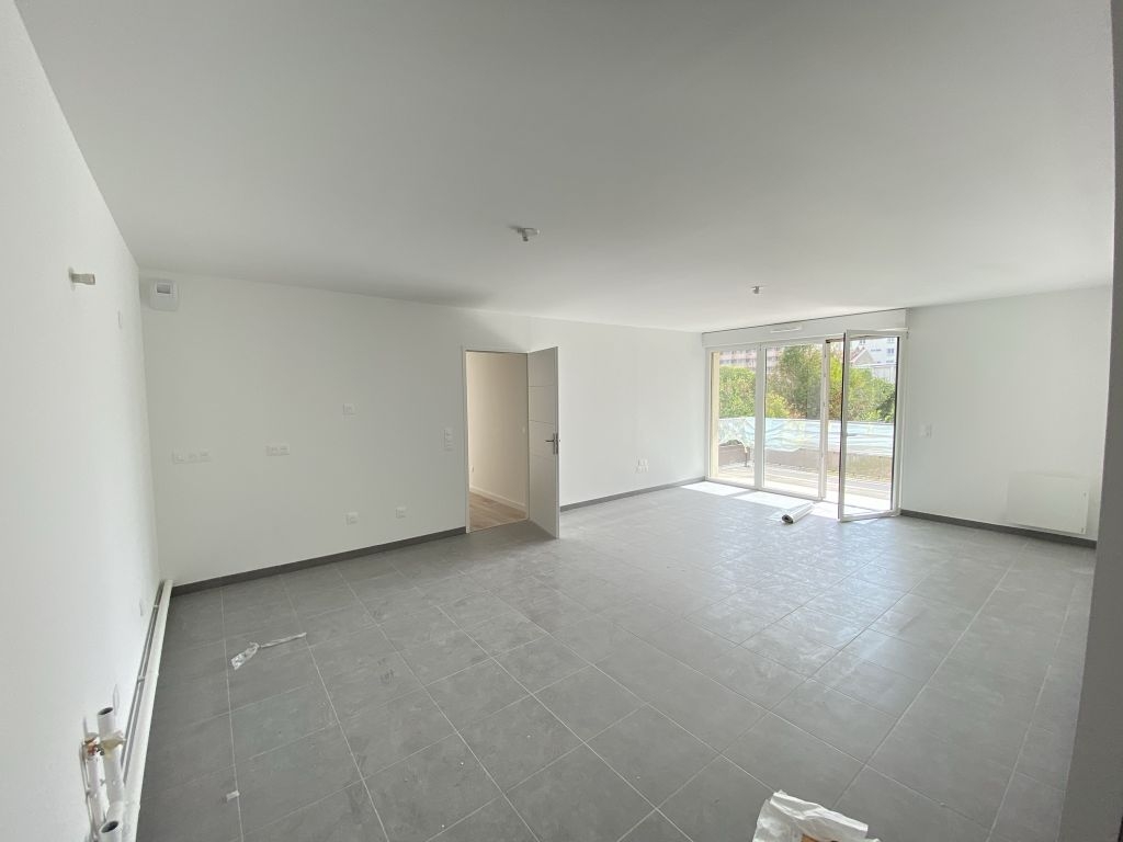 Appartement 3 pièces à Reims - photo 2