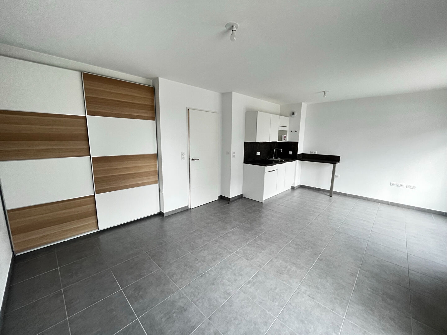 Appartement 1 pièces à Bezannes - photo 2