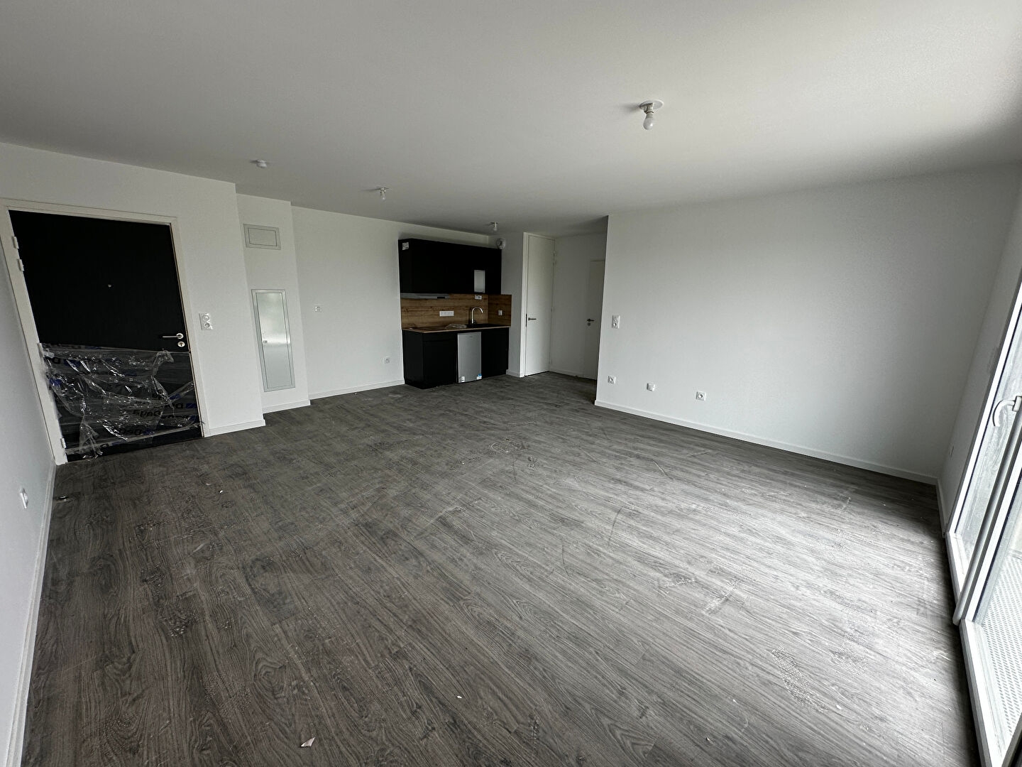 Appartement 2 pièces à Reims - photo 2