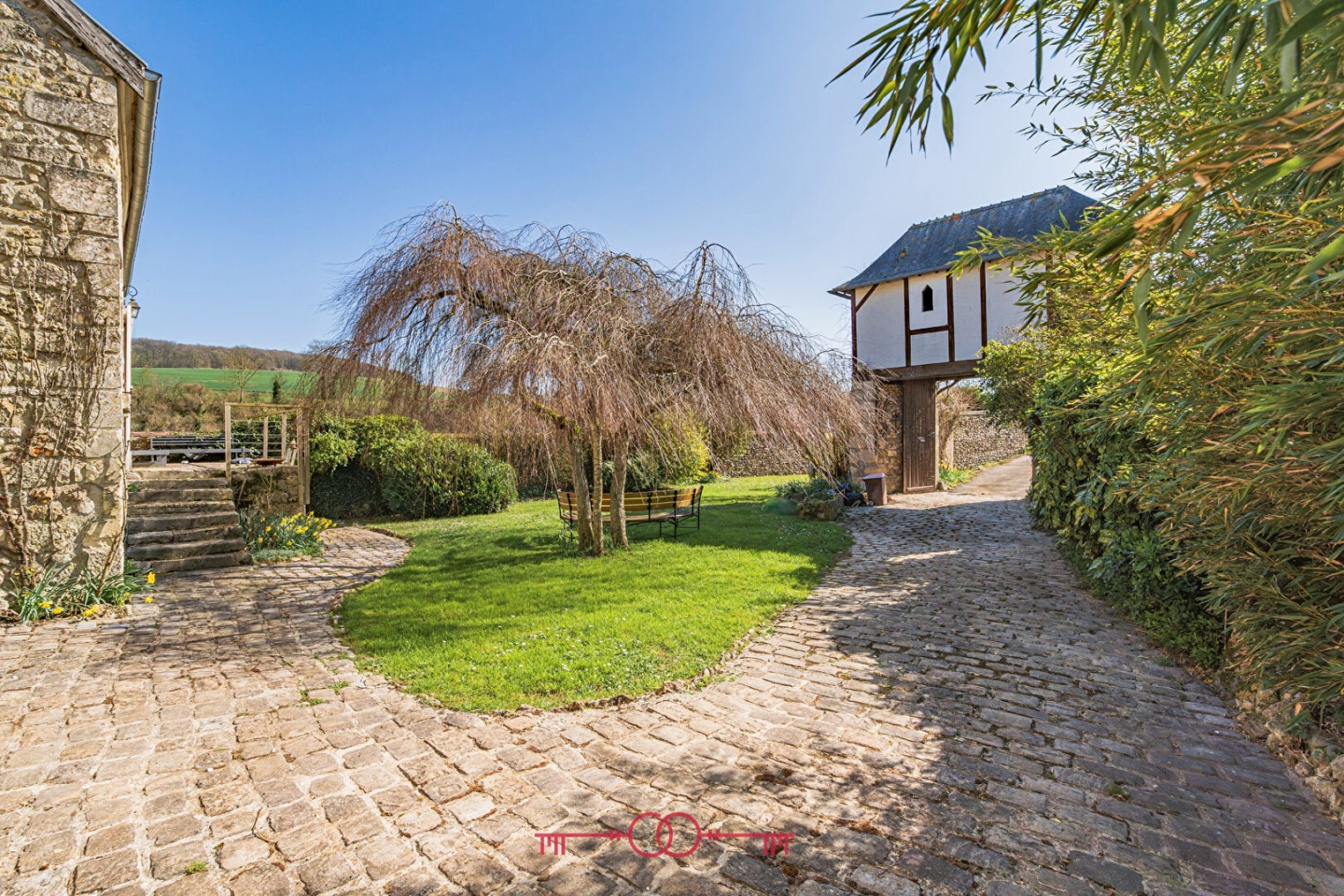 Maison 9 pièces à Coulonges cohan - photo 17