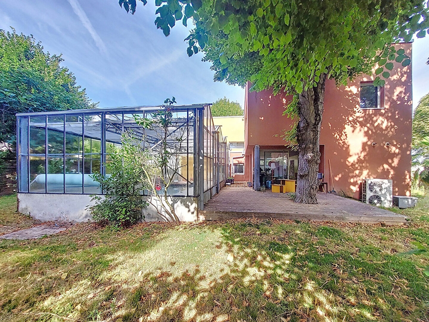  À TINQUEUX  (51430) - Maison atypique avec piscine, jardin et 5 chambres : - photo 13