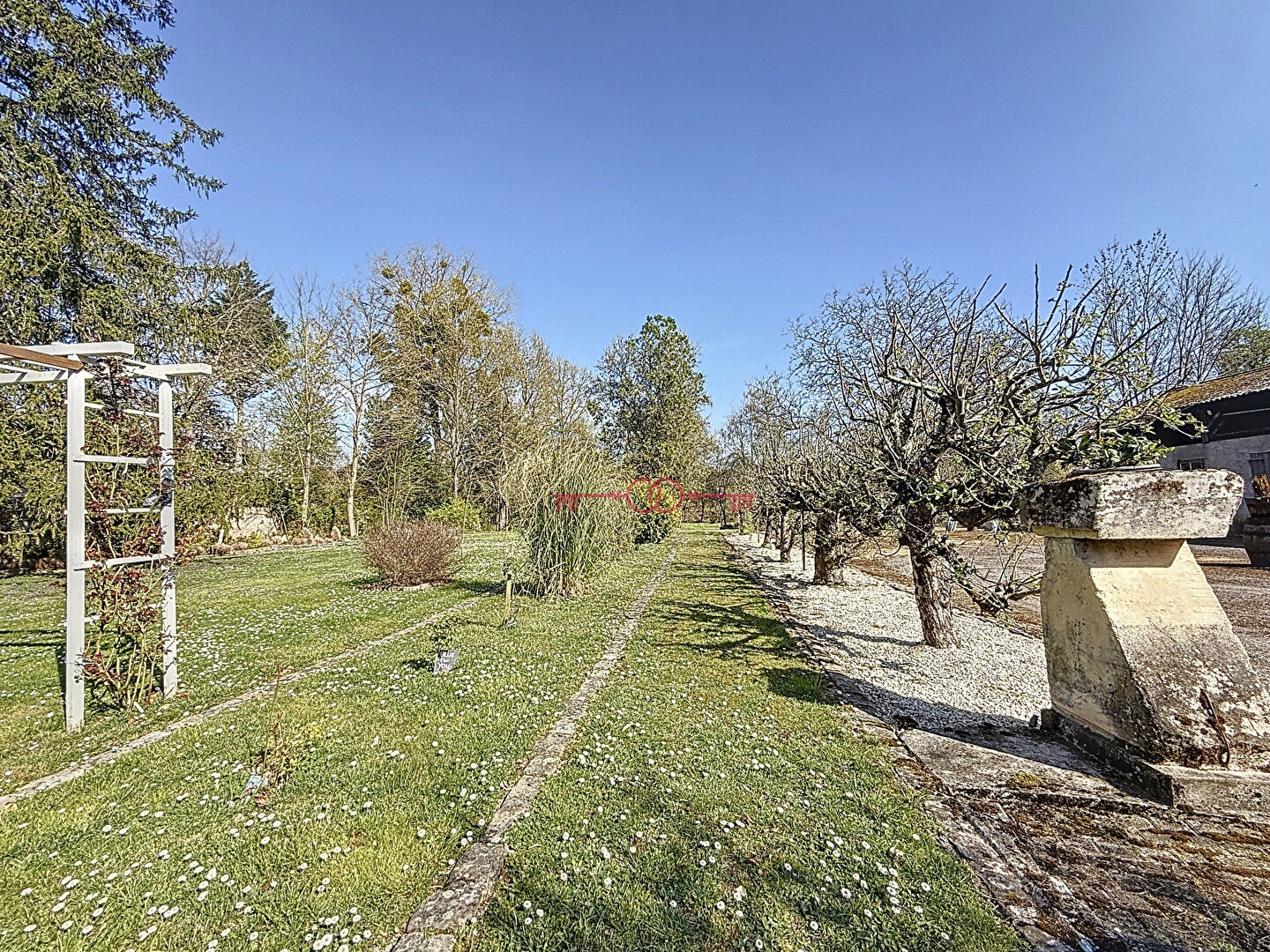  Maison d'exception 8 pièce(s) 154 m2 SAINTE-MENEHOULD - photo 15