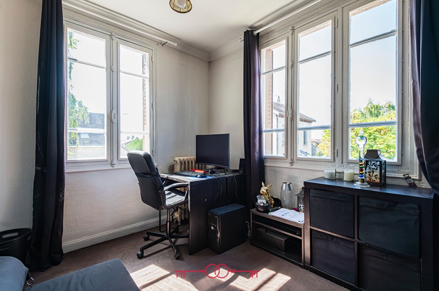  À VENDRE EN EXCLUSIVITÉ - MAISON DE TYPE 7 - REIMS - photo 6