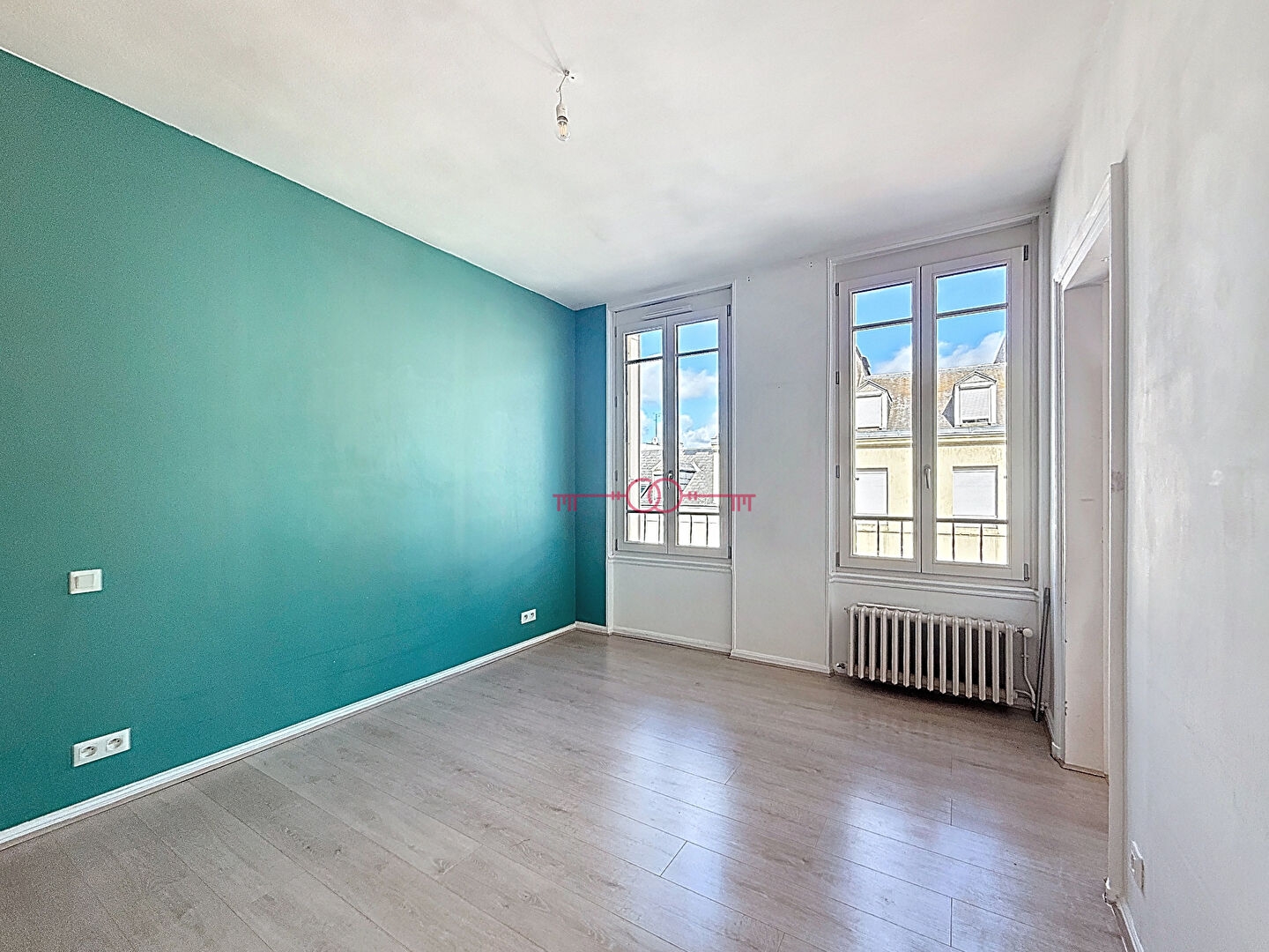  A VENDRE - APPARTEMENT T2 - CENTRE VILLE REIMS - photo 3