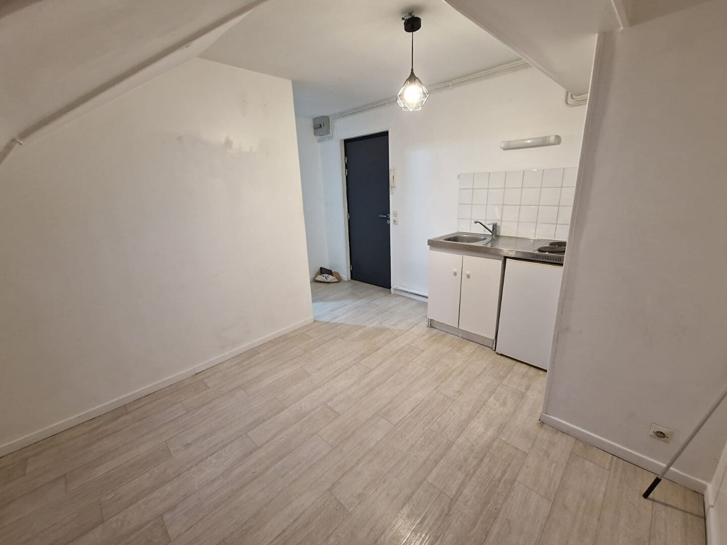  Appartement Reims T1 BIS 19.46m2 - photo 2