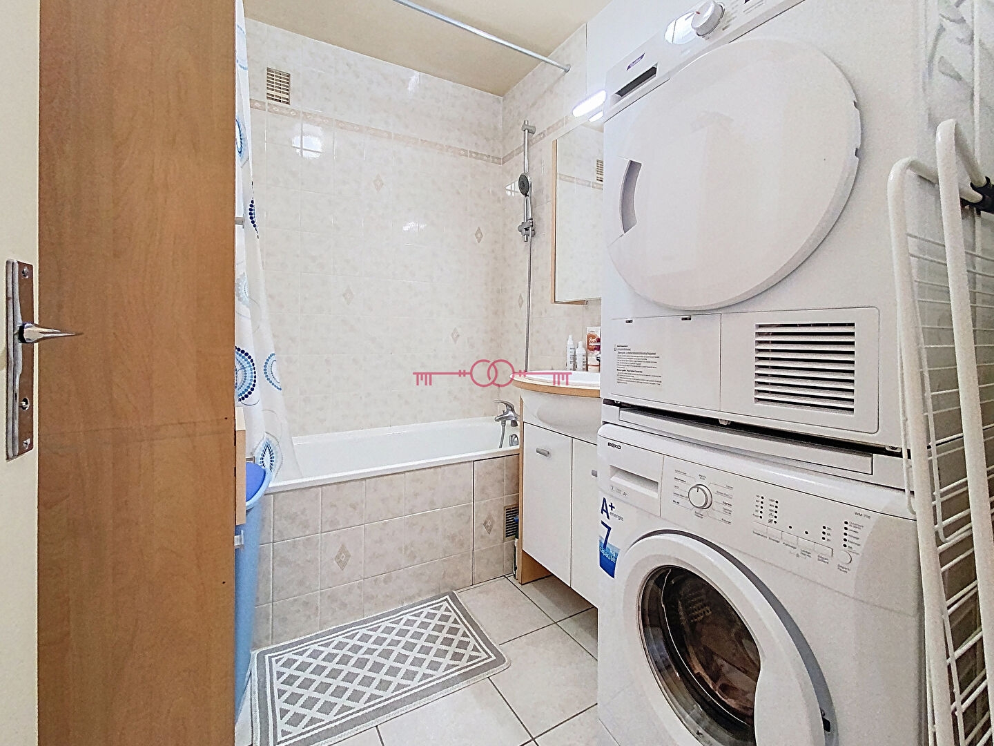  Reims, rue d'Alsace Lorraine - Appartement lumineux avec balcon et cave - photo 5