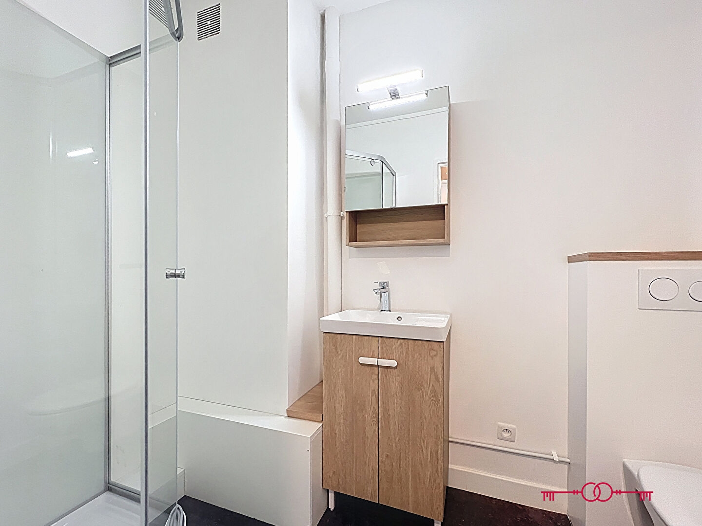  Appartement Reims 1 pièce(s) 26 m2 - photo 3