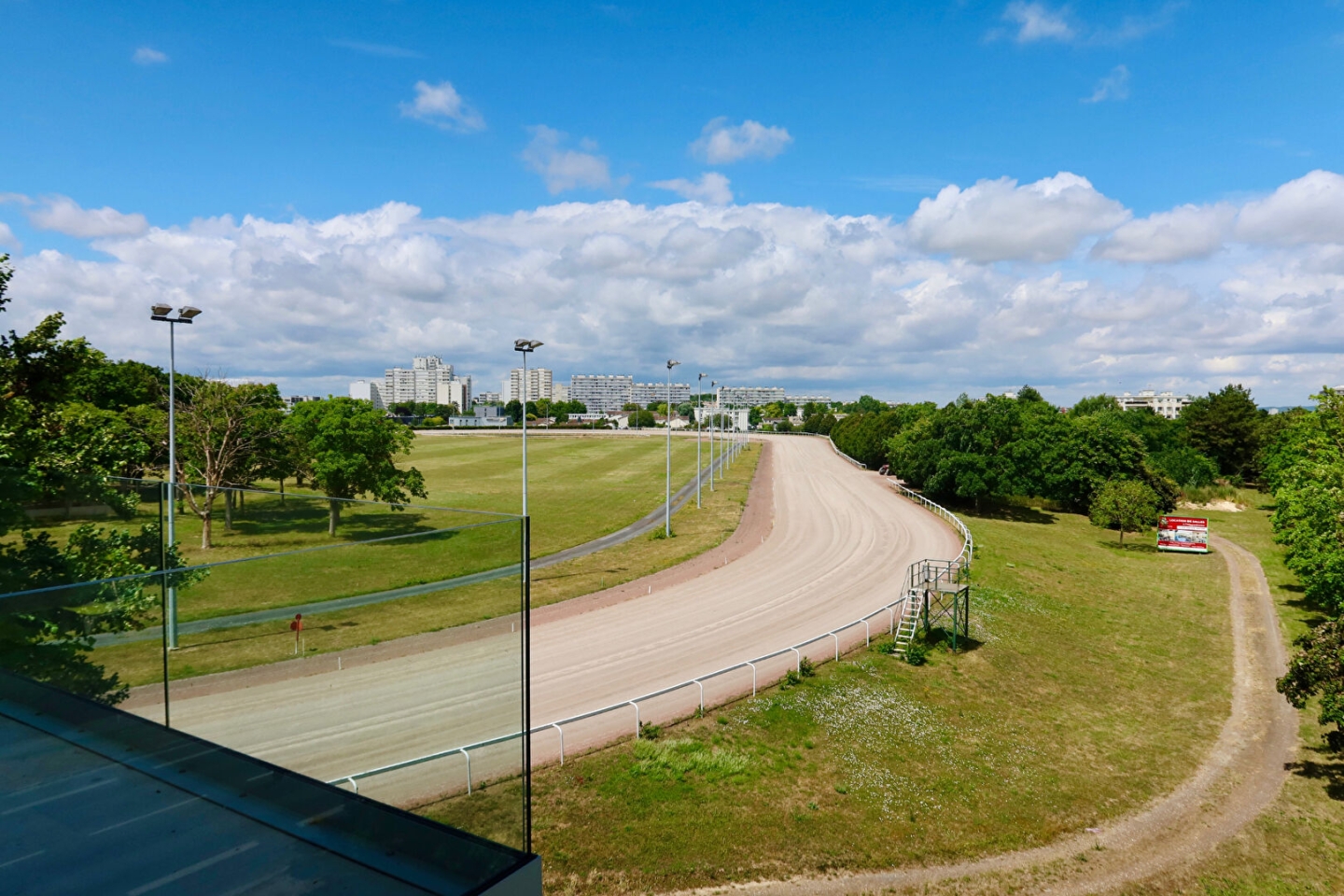  REIMS - Local commercial 194 m2 - photo 3