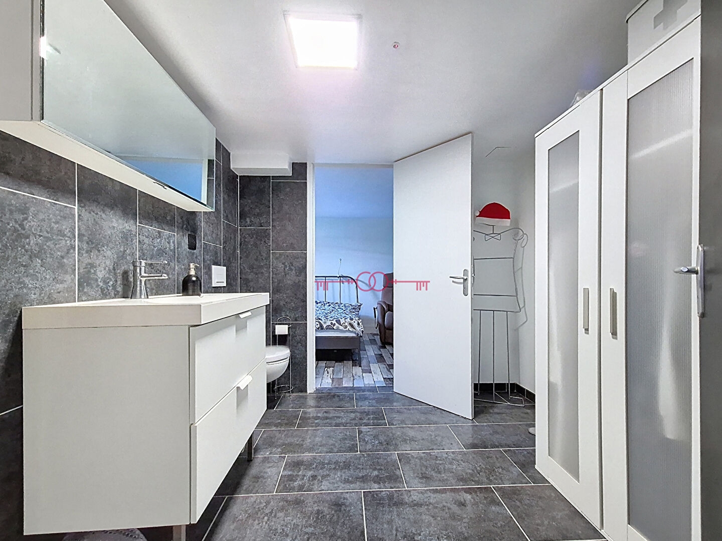  GUEUX - Maison 4 Chambres Jardin Piscine Garage - photo 12