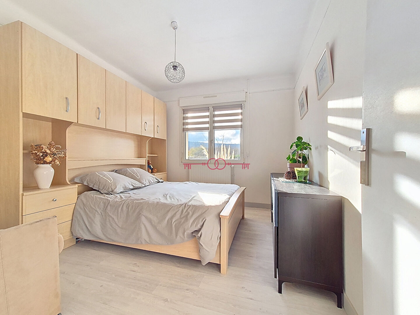  GUEUX - Maison 4 Chambres Jardin Piscine Garage - photo 7