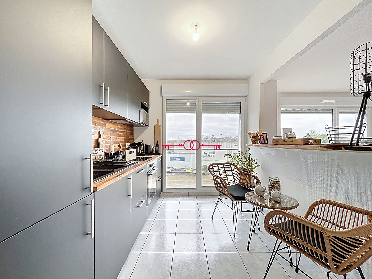  Appartement Reims 3 pièce(s) 70.84 m2 - photo 4