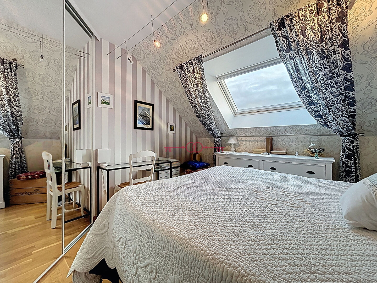  À VENDRE - MAISON DE TYPE 5 - À TINQUEUX - photo 12