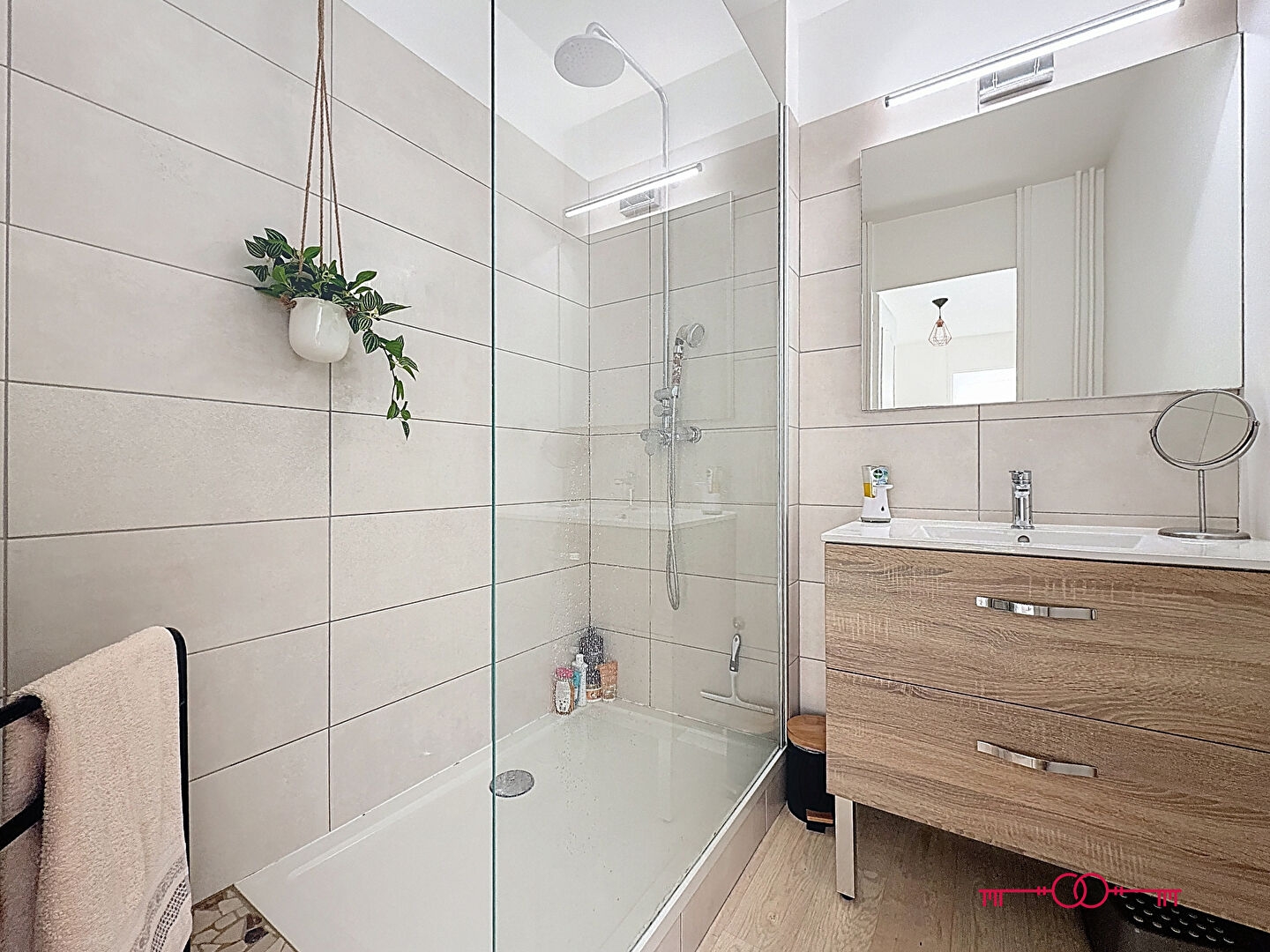  À vendre - Appartement familial au coeur d'une résidence prisée à Reims - photo 4