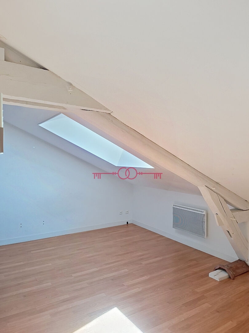Appartement 7 pièces à Chalons en champagne - photo 9