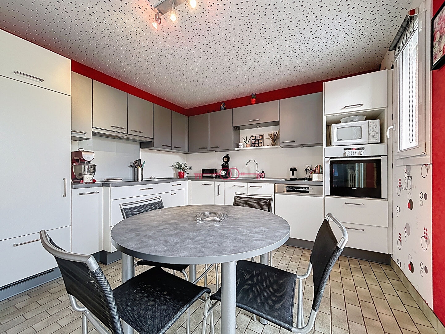  À VENDRE - MAISON INDIVIDUELLE DE TYPE 6 - À TINQUEUX - photo 6