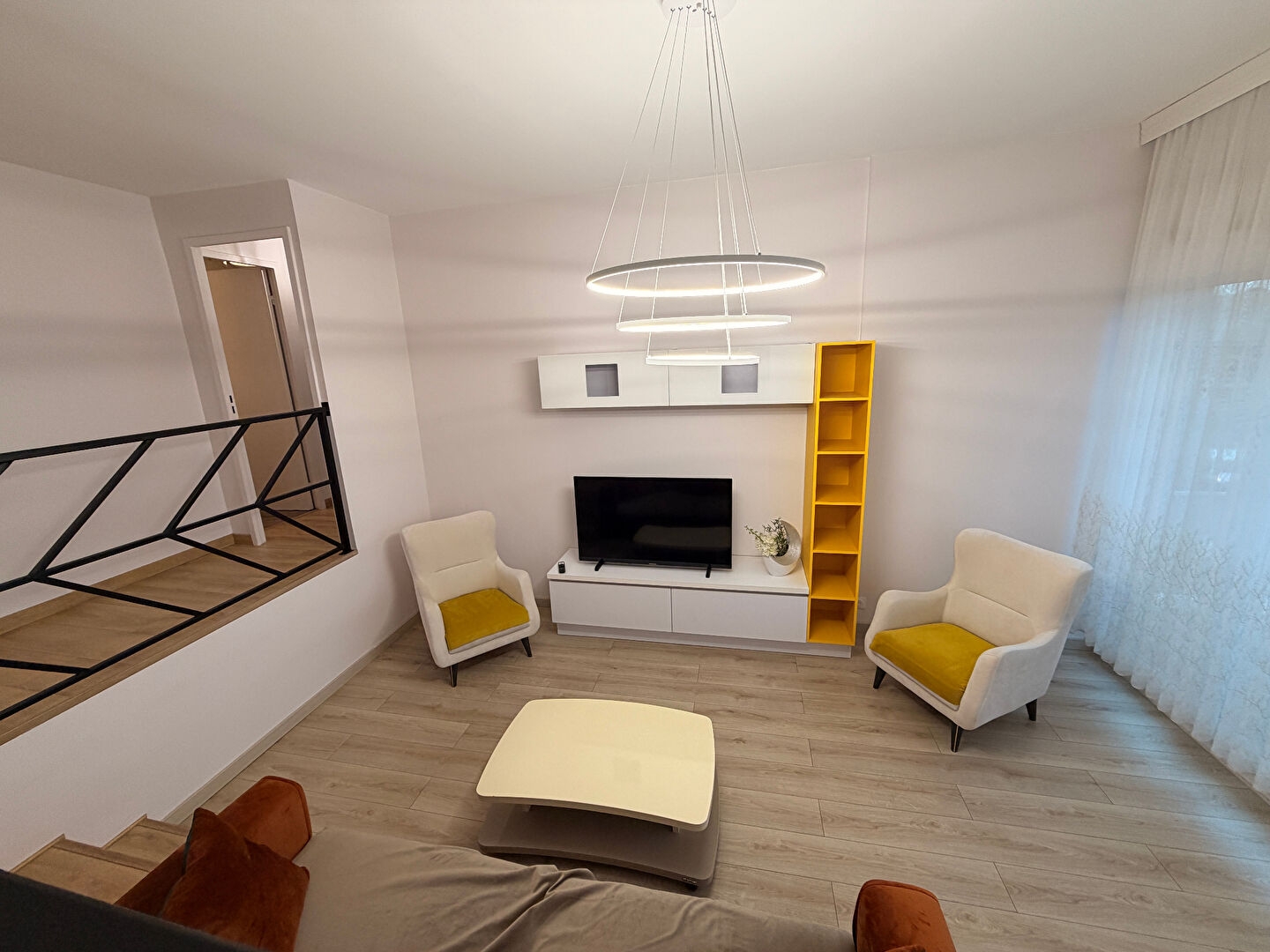  Appartement 3 pièces 68.10m2 - photo 2