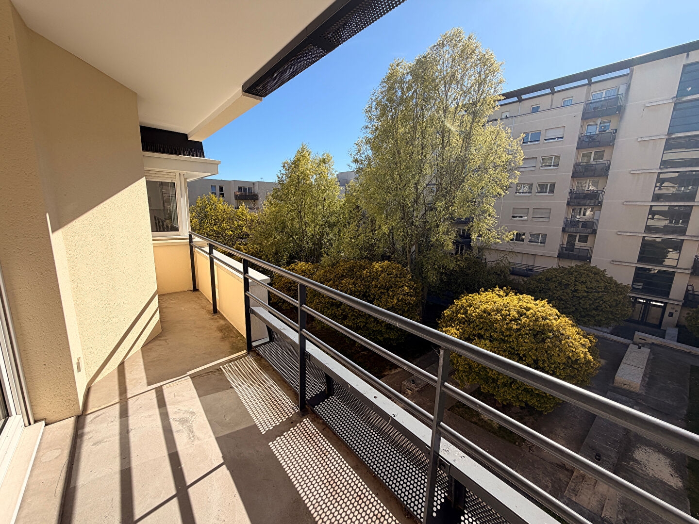 Appartement 2 pièces à Reims - photo 2