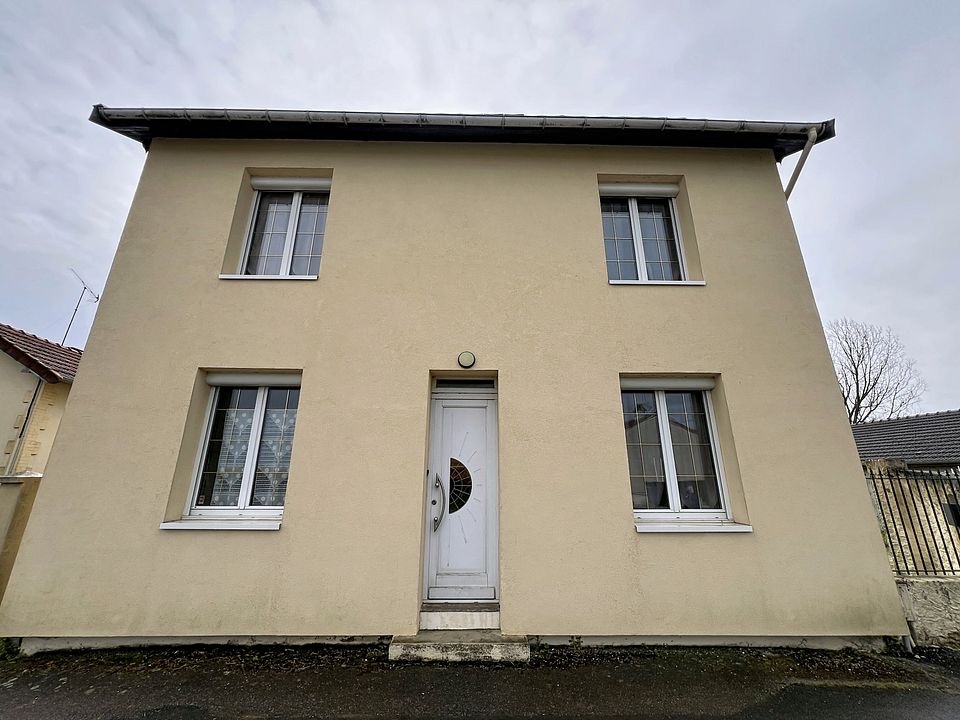 Maison 7 pièces à Frignicourt - photo 1