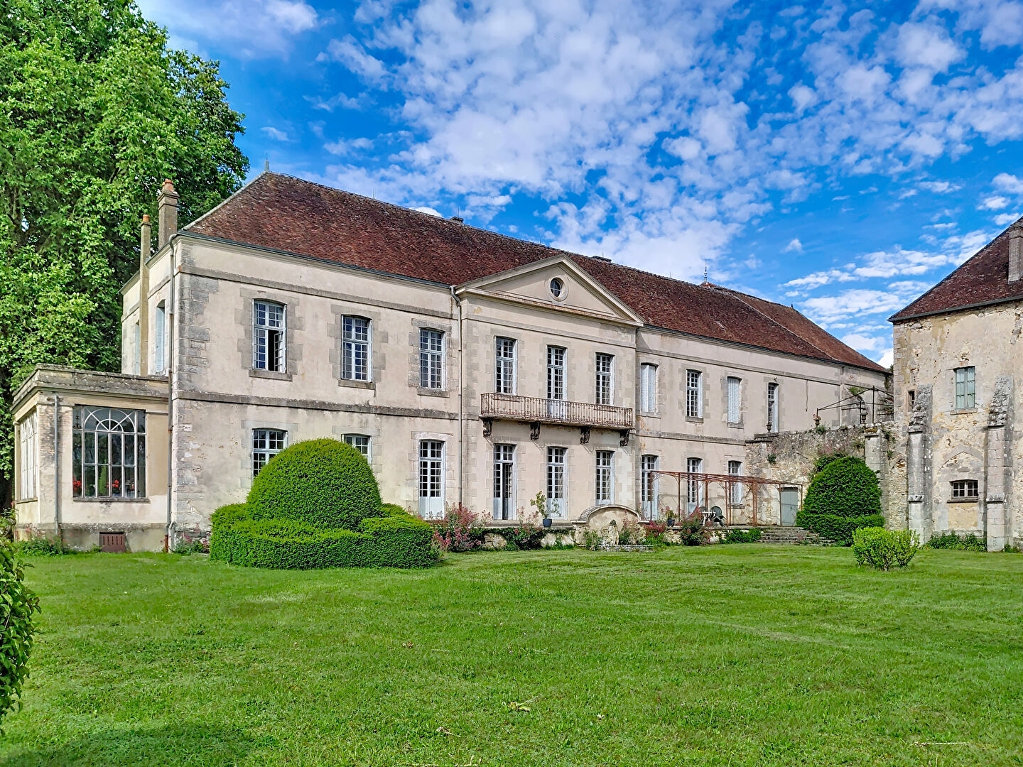Maison 28 pièces à Talus saint prix - photo 1