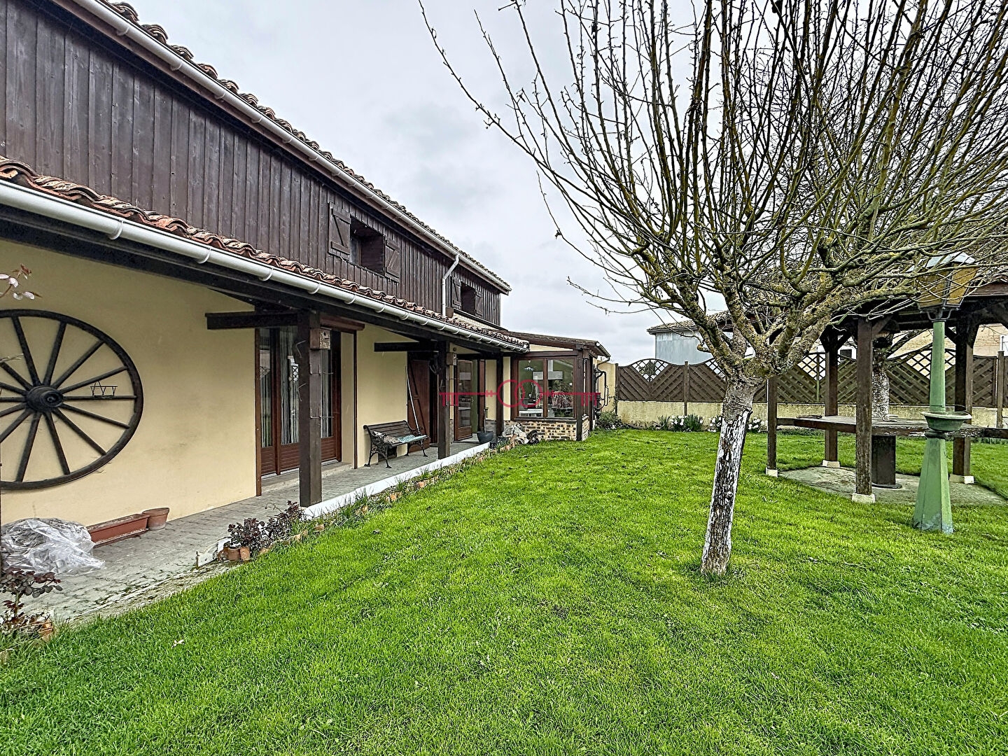 Maison 6 pièces à Verrieres - photo 1