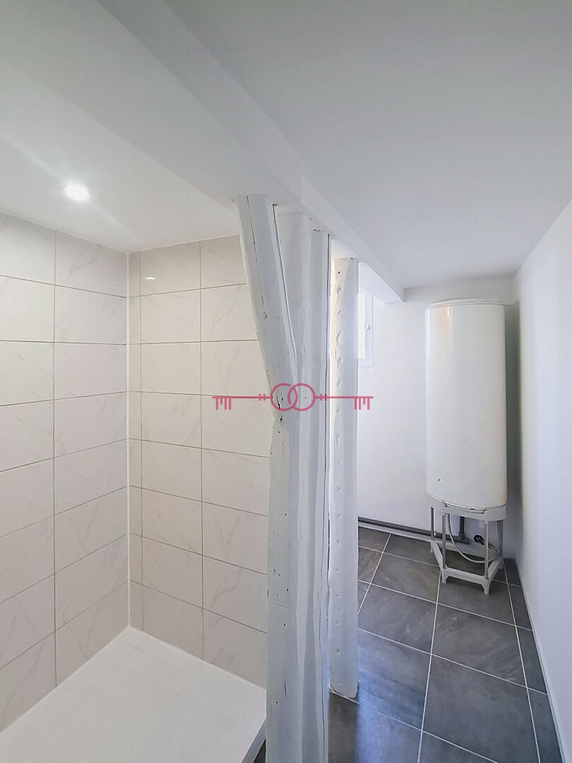Appartement 5 pièces à Chalons en champagne - photo 8