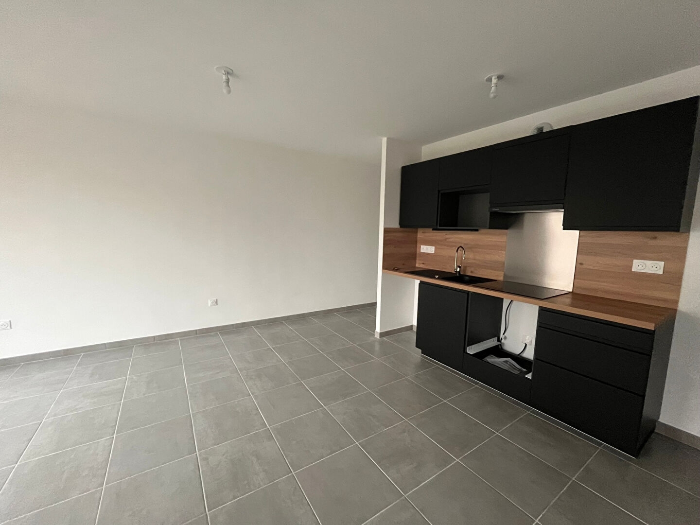 Appartement 3 pièces à Reims - photo 2