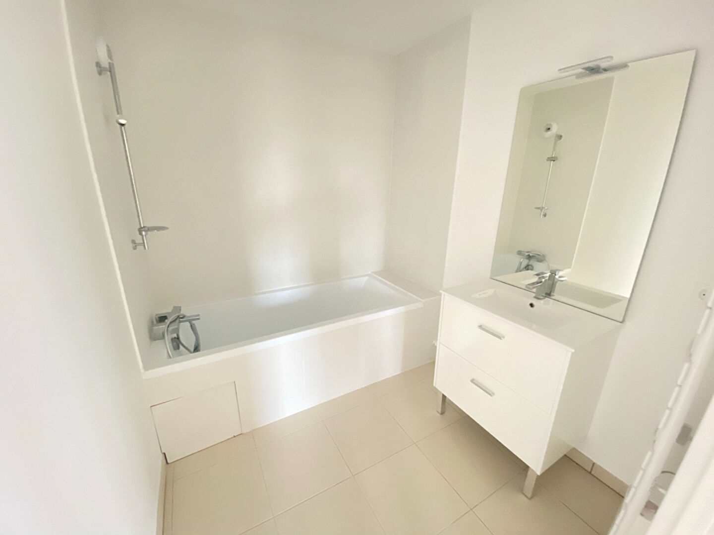 Appartement 4 pièces à Bezannes - photo 8