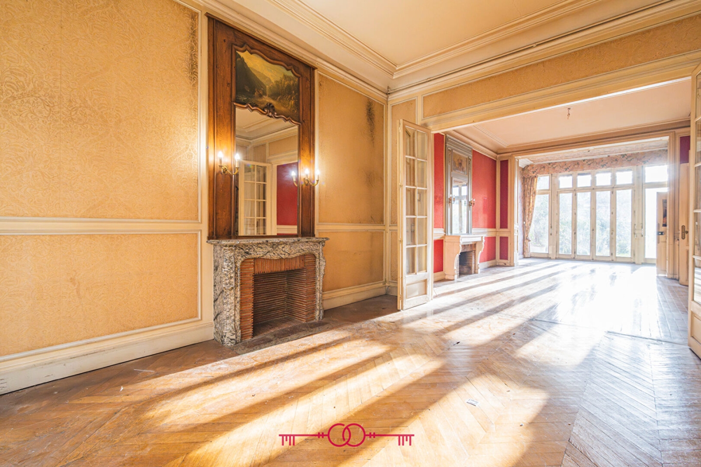  A VENDRE - MAISON DE MAITRE - REIMS CENTRE-VILLE - photo 2