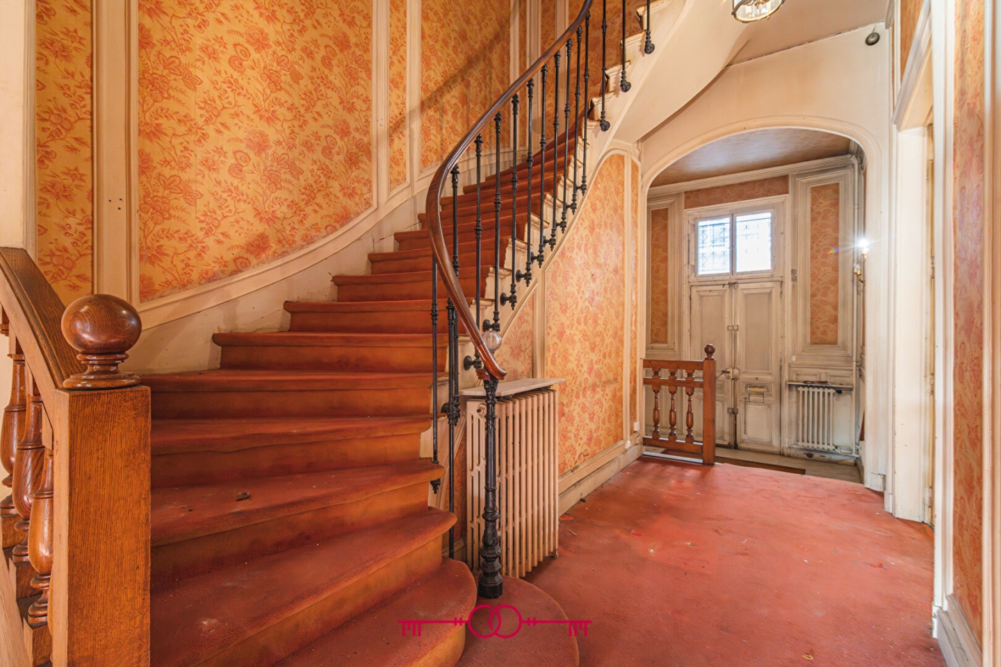  A VENDRE - MAISON DE MAITRE - REIMS CENTRE-VILLE - photo 3