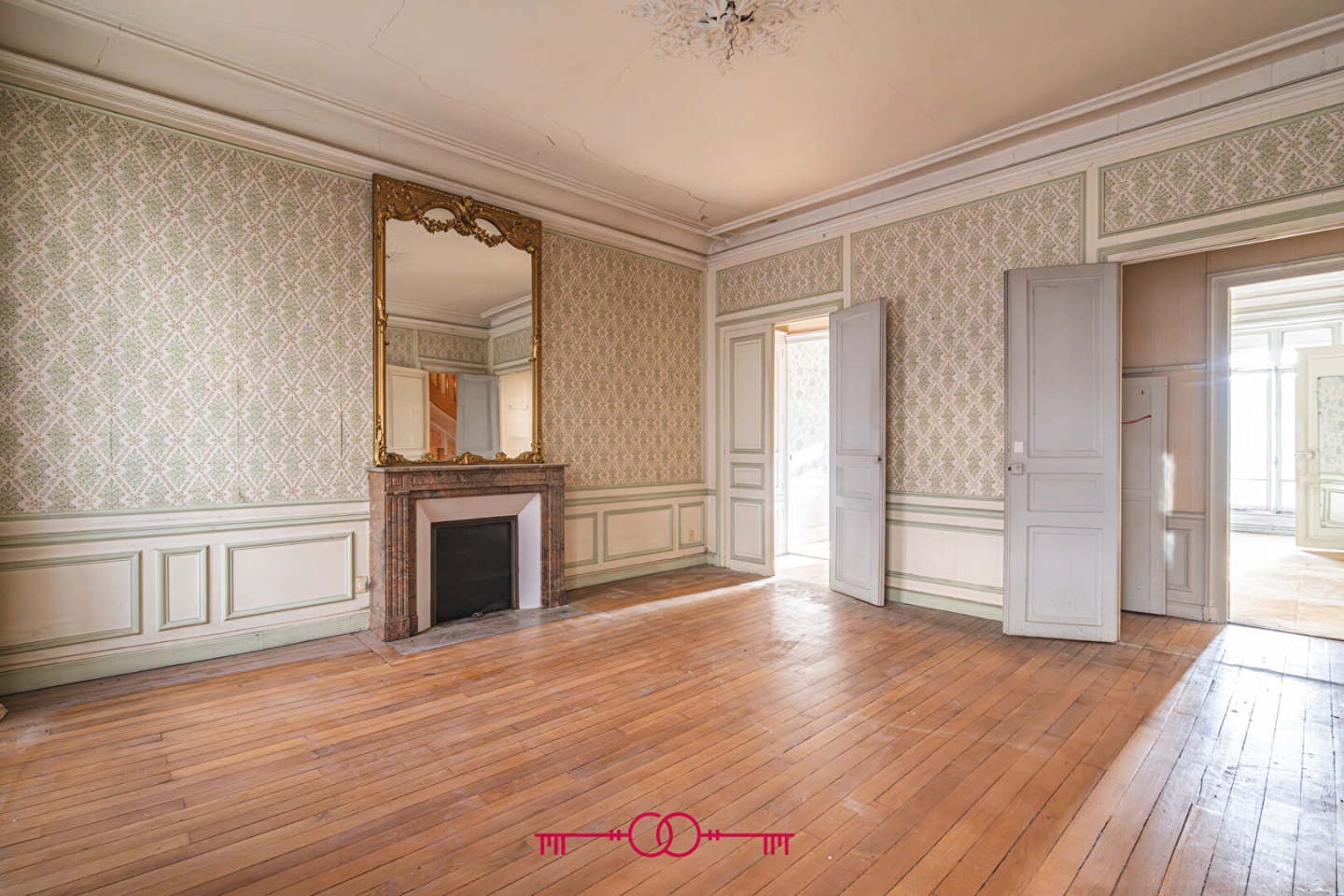  A VENDRE - MAISON DE MAITRE - REIMS CENTRE-VILLE - photo 6