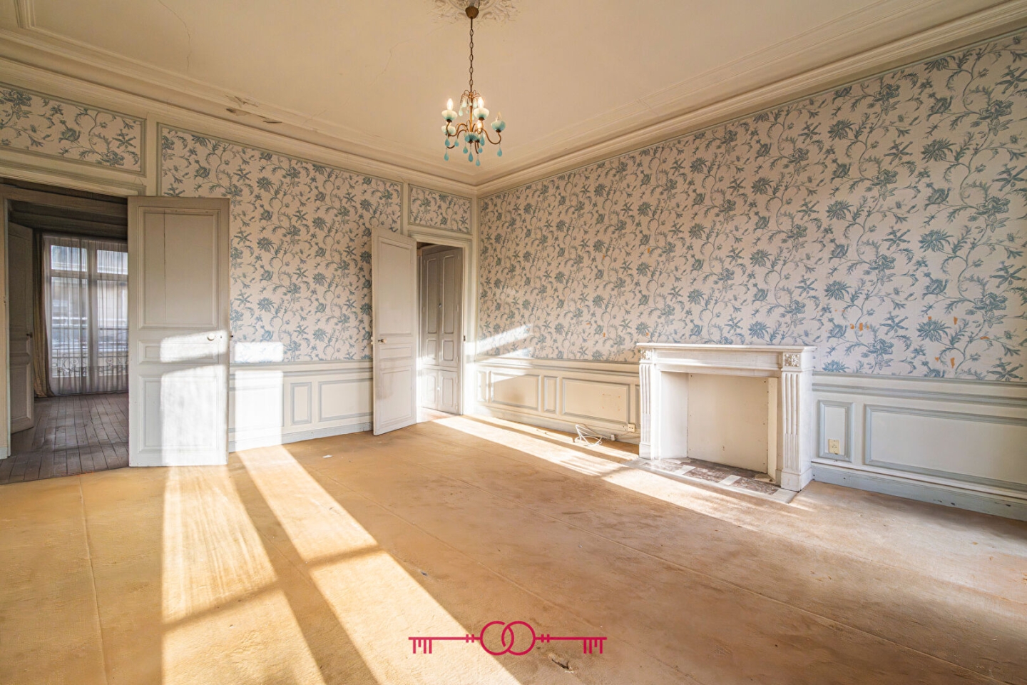  A VENDRE - MAISON DE MAITRE - REIMS CENTRE-VILLE - photo 7