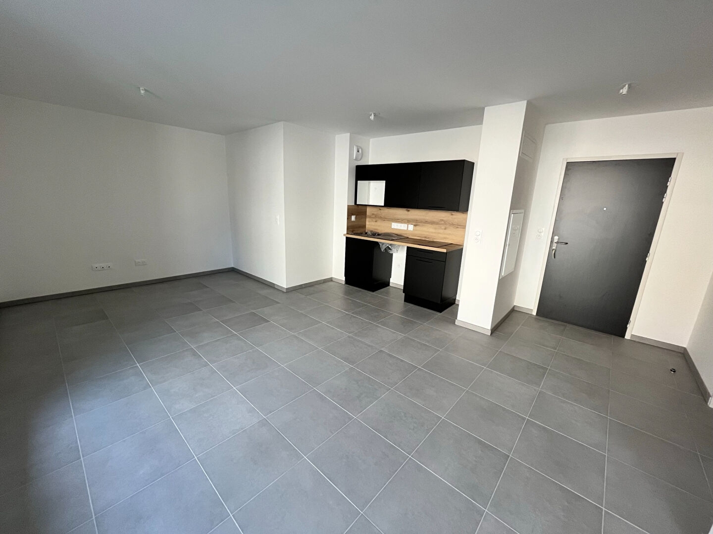  Appartement Reims 2 pièce(s) 43.72m2 - photo 1