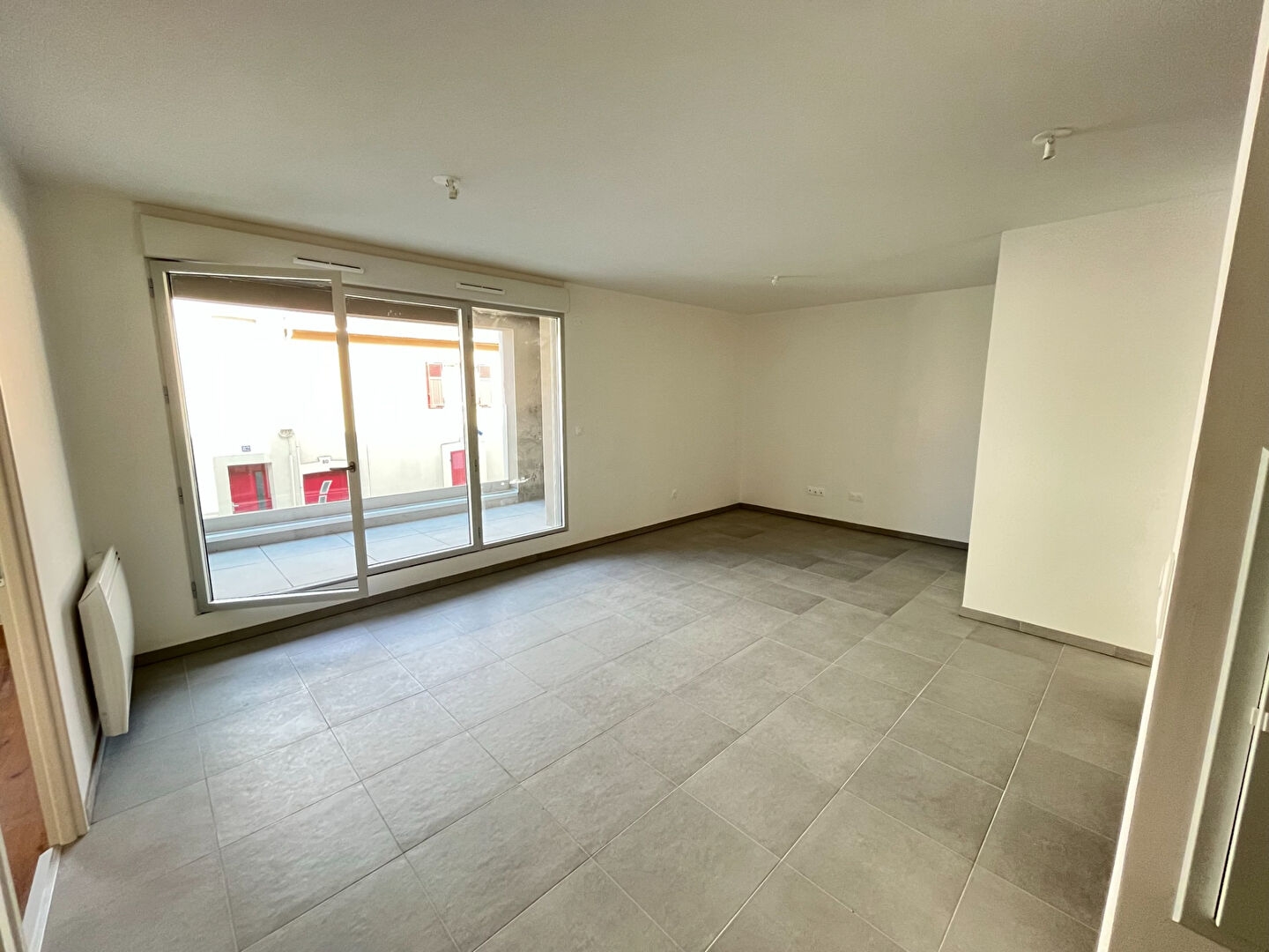  Appartement Reims 2 pièce(s) 43.72m2 - photo 2