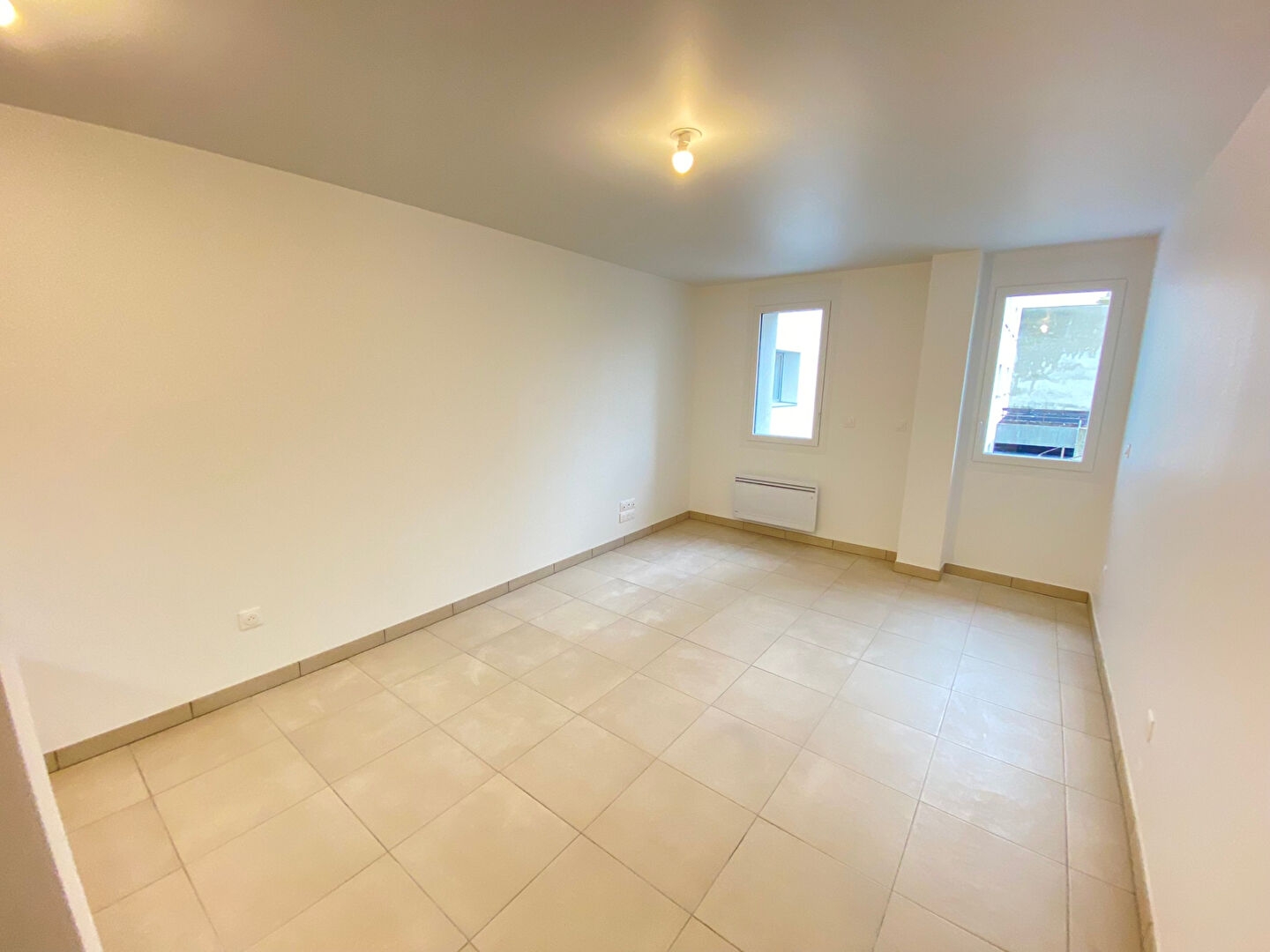  Hyper centre dans la résidence MIRA - photo 5