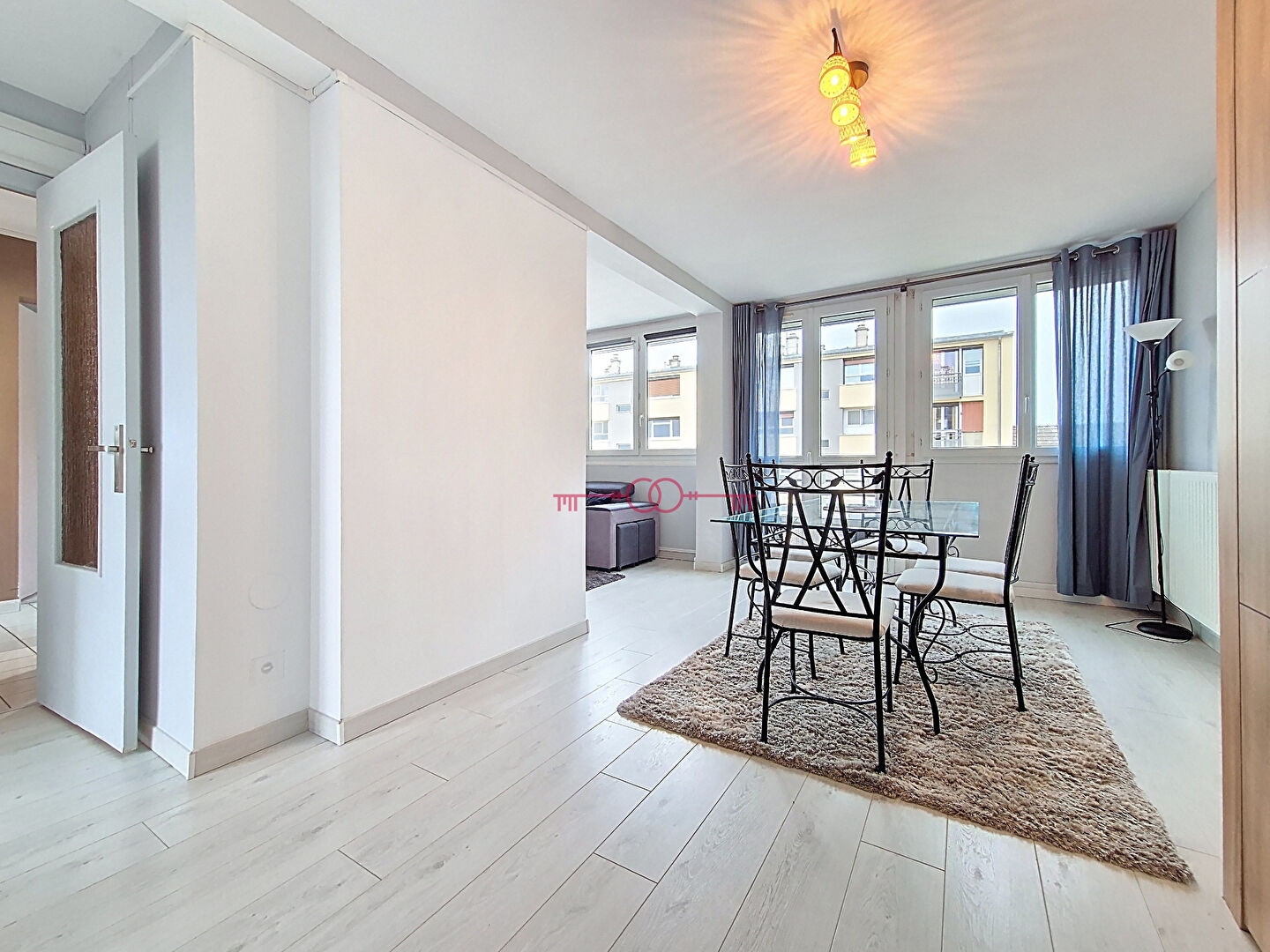 Appartement 4 pièces à Reims - photo 2