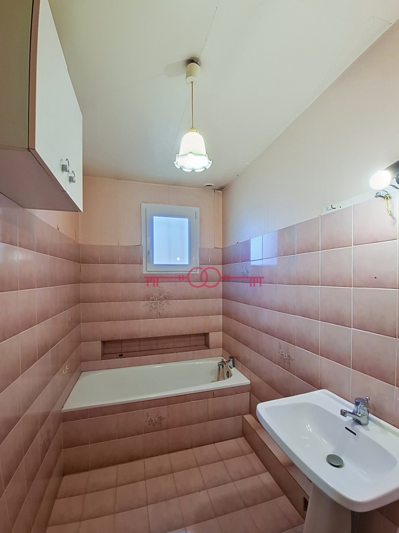 Maison 5 pièces à Fagnieres - photo 7