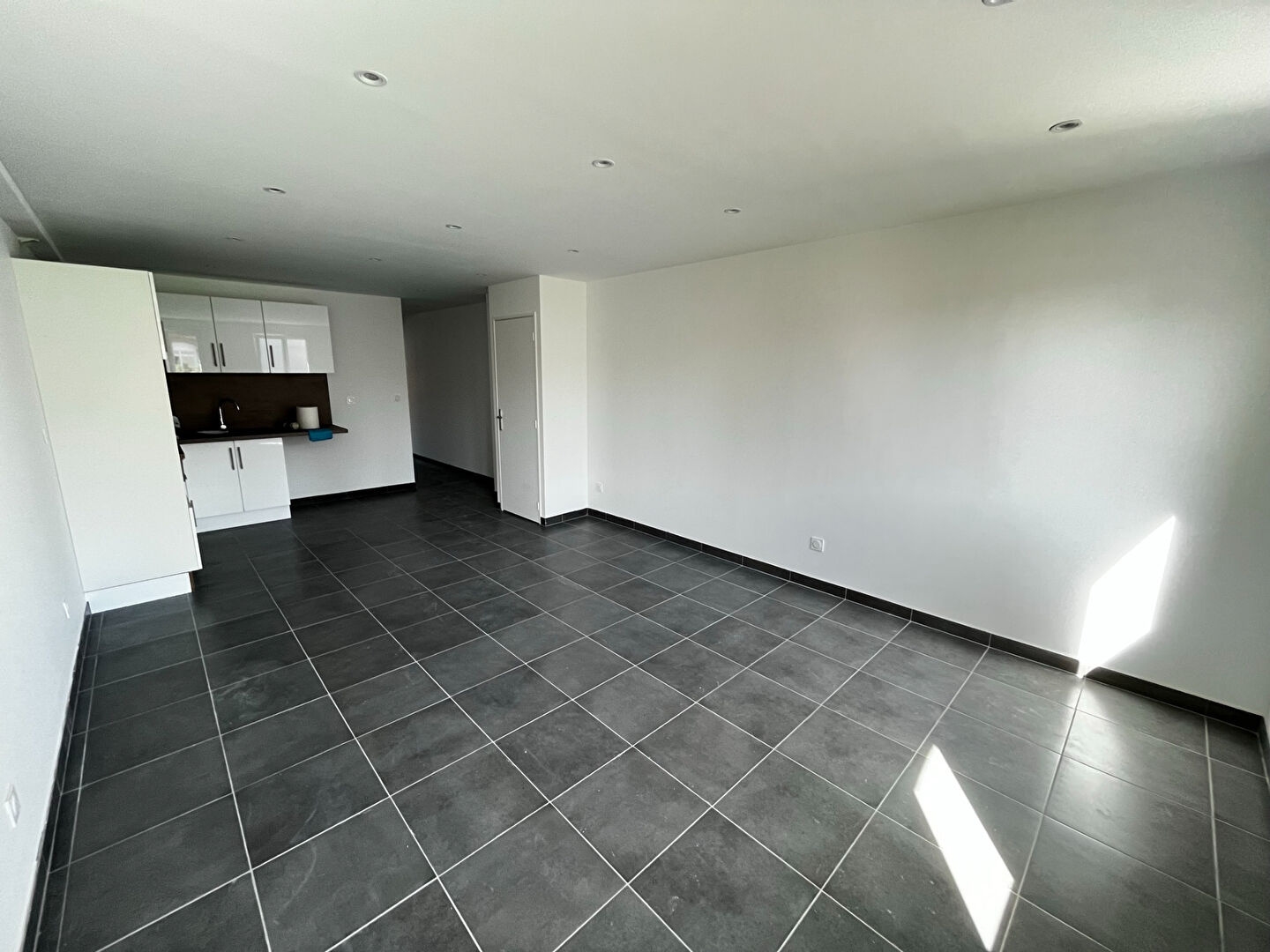 Appartement 2 pièces à Reims - photo 2
