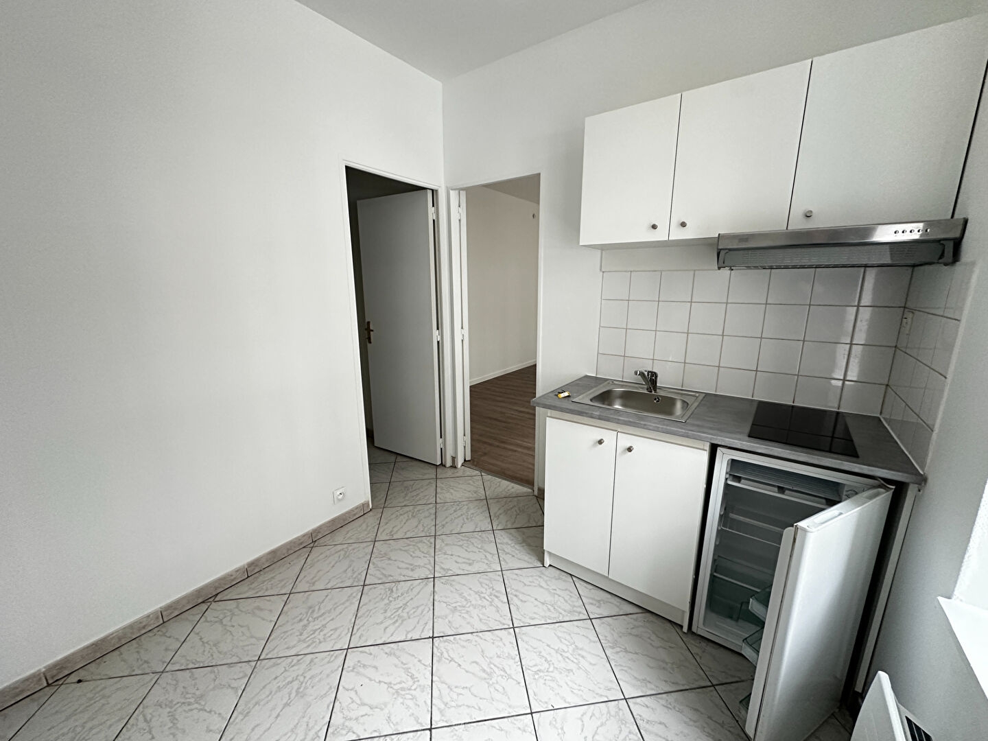 Appartement 1 pièces à Reims - photo 2