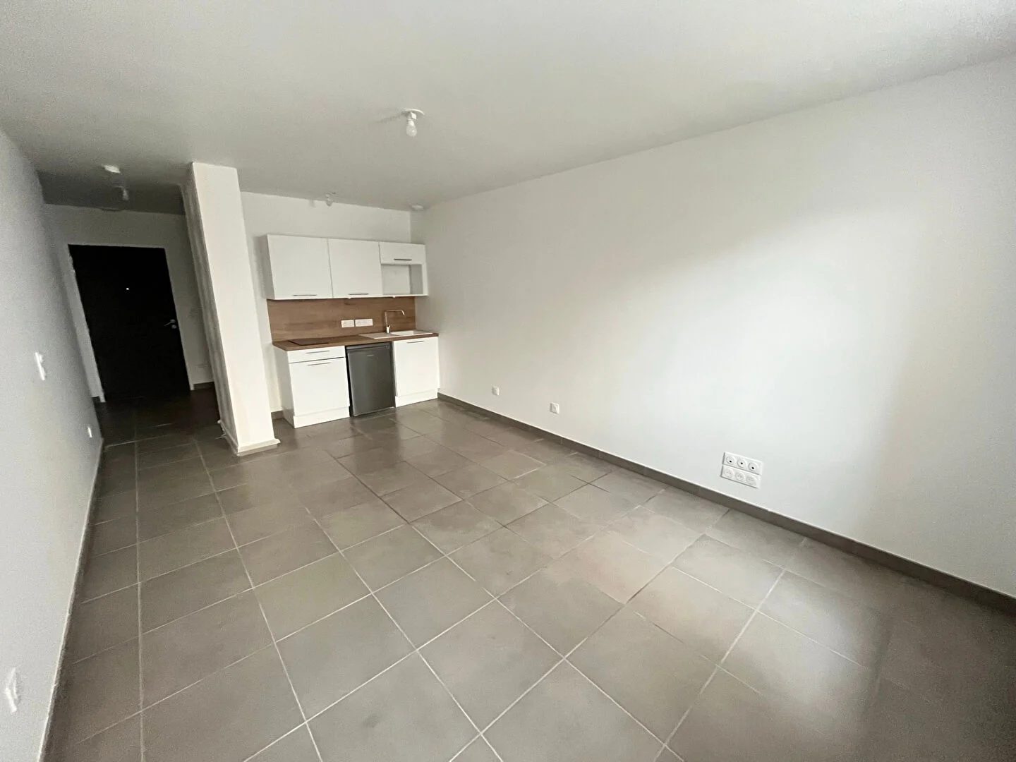 Appartement 1 pièces à Reims - photo