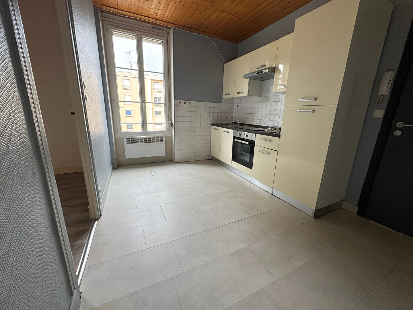 Appartement 3 pièces à Reims - photo