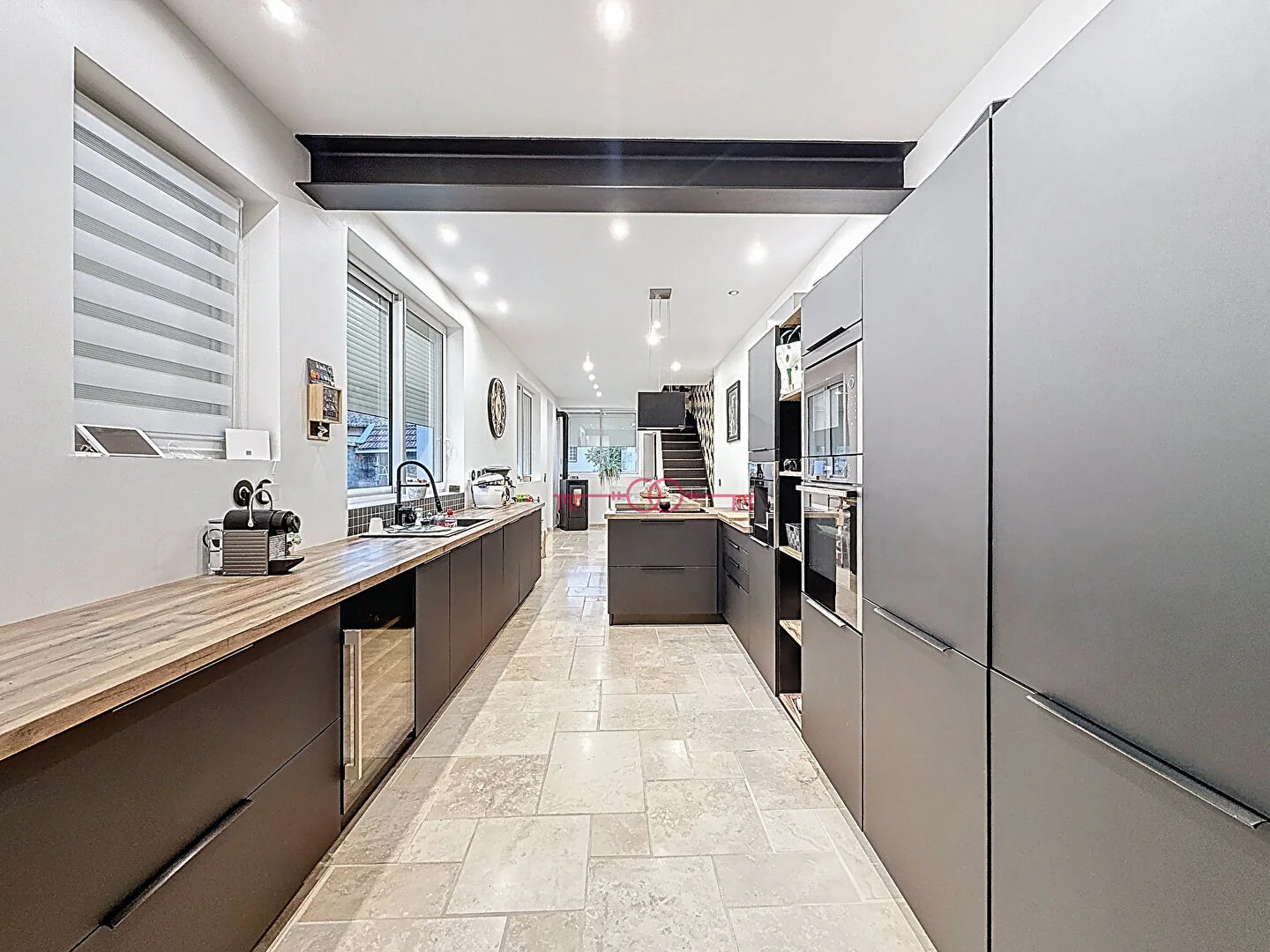 Maison 9 pièces à Sainte menehould - photo