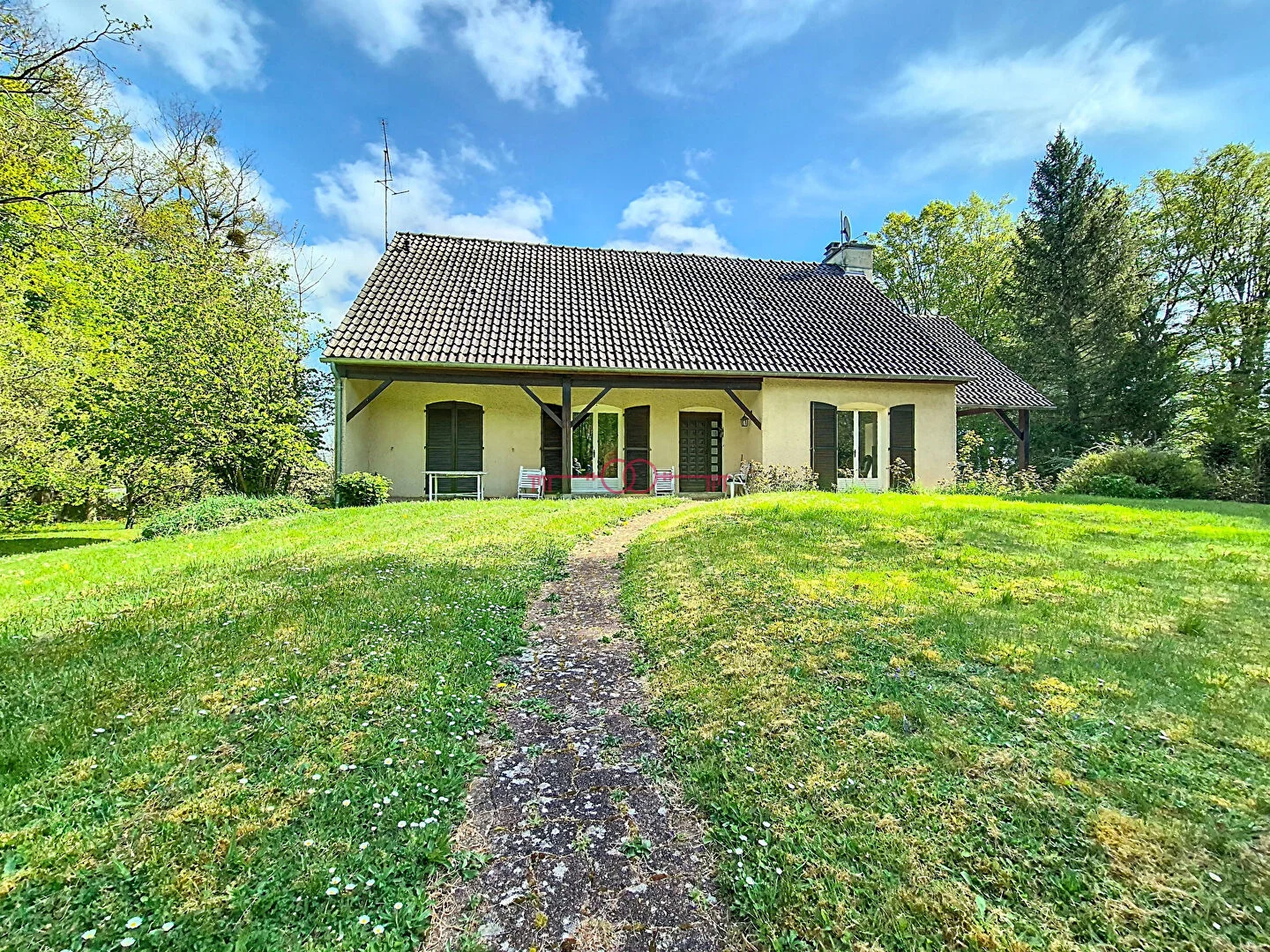 Maison 9 pièces à Pargny les reims - photo