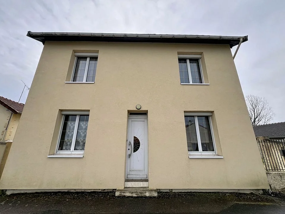 Maison 7 pièces à Frignicourt - photo