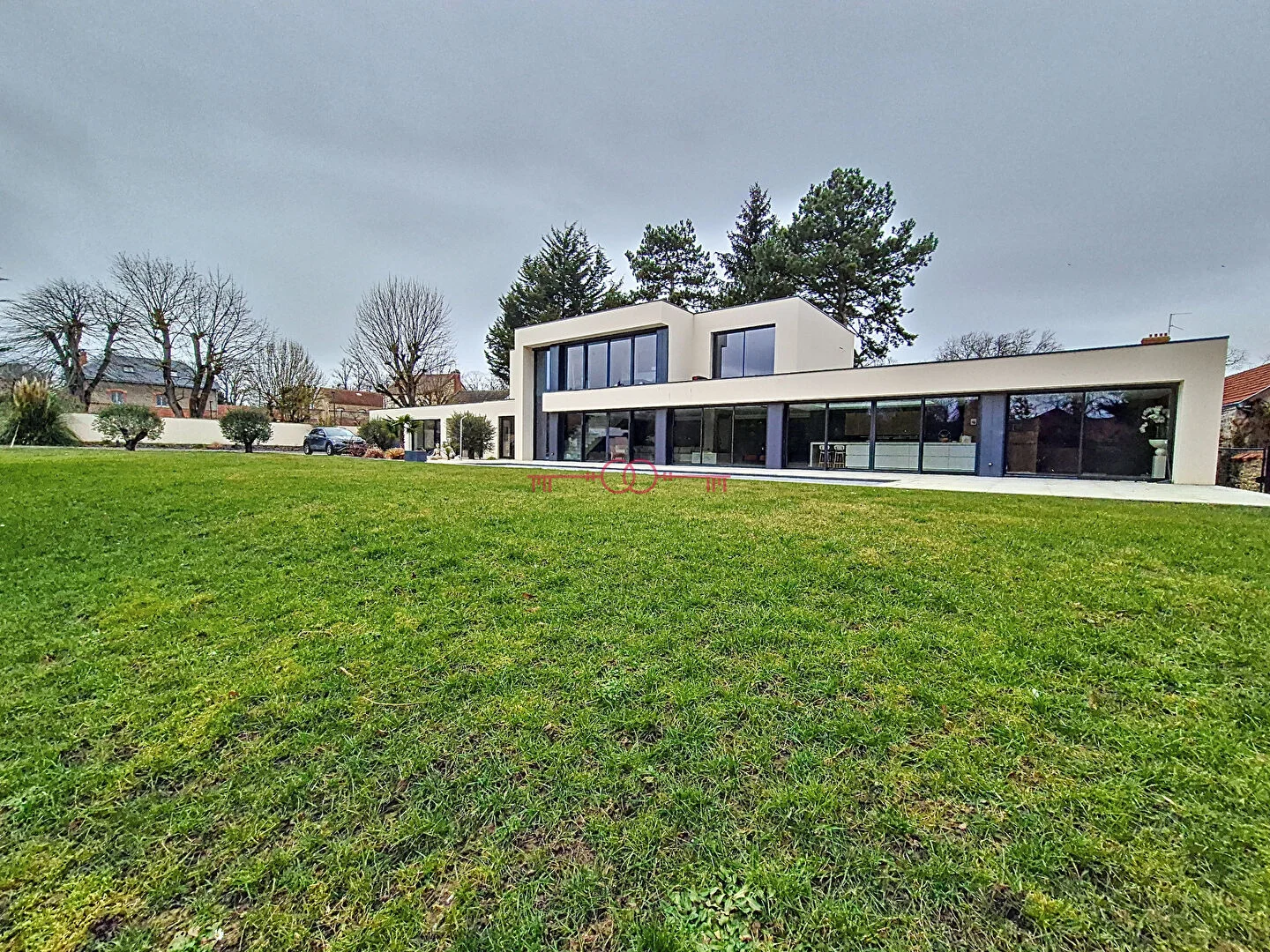 Maison 8 pièces à Gueux - photo