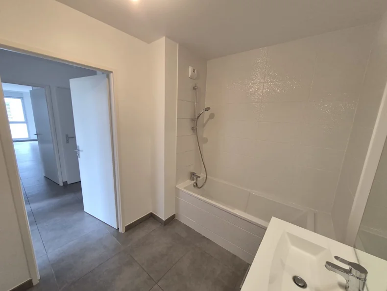Appartement 3 pièces à Bezannes - photo 3