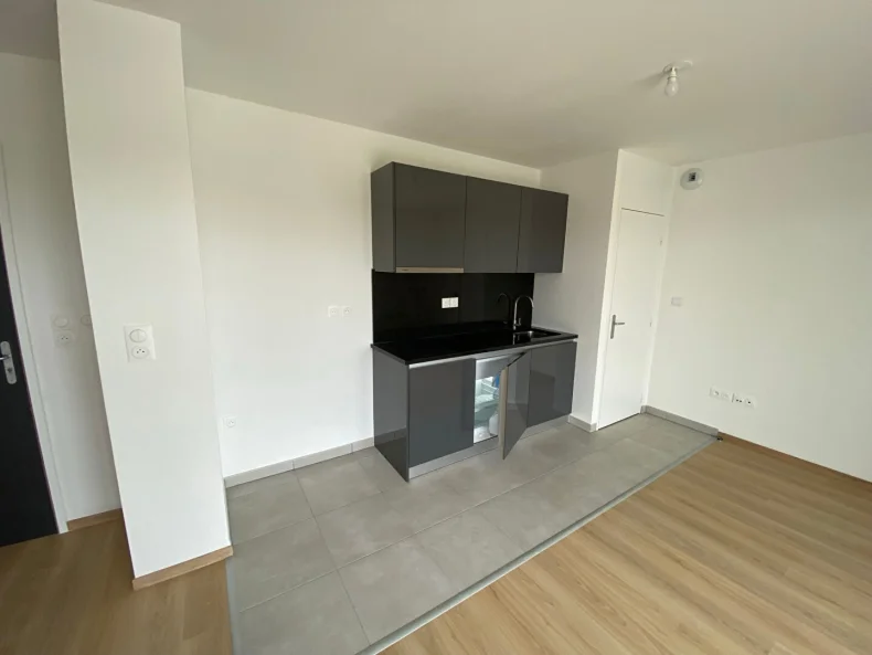 Appartement 1 pièces à Reims - photo 4