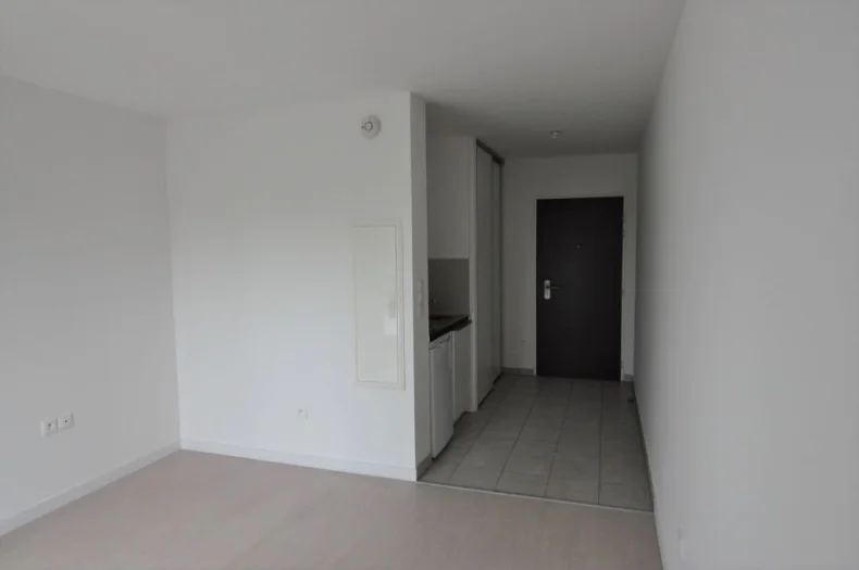 Appartement 1 pièces à Reims - photo 2
