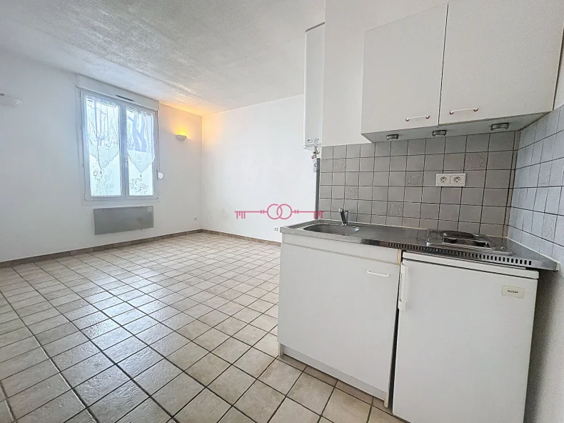 Appartement 1 pièces à Reims - photo 2