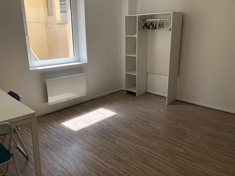 Appartement 1 pièces à Reims - photo 4