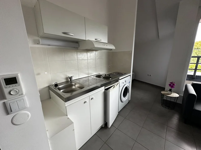 Appartement 1 pièces à Reims - photo 3